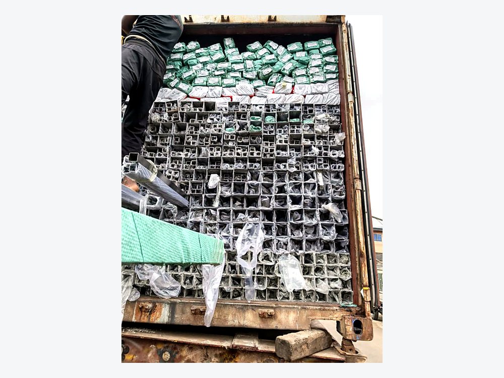 Export-Ready Tube Container